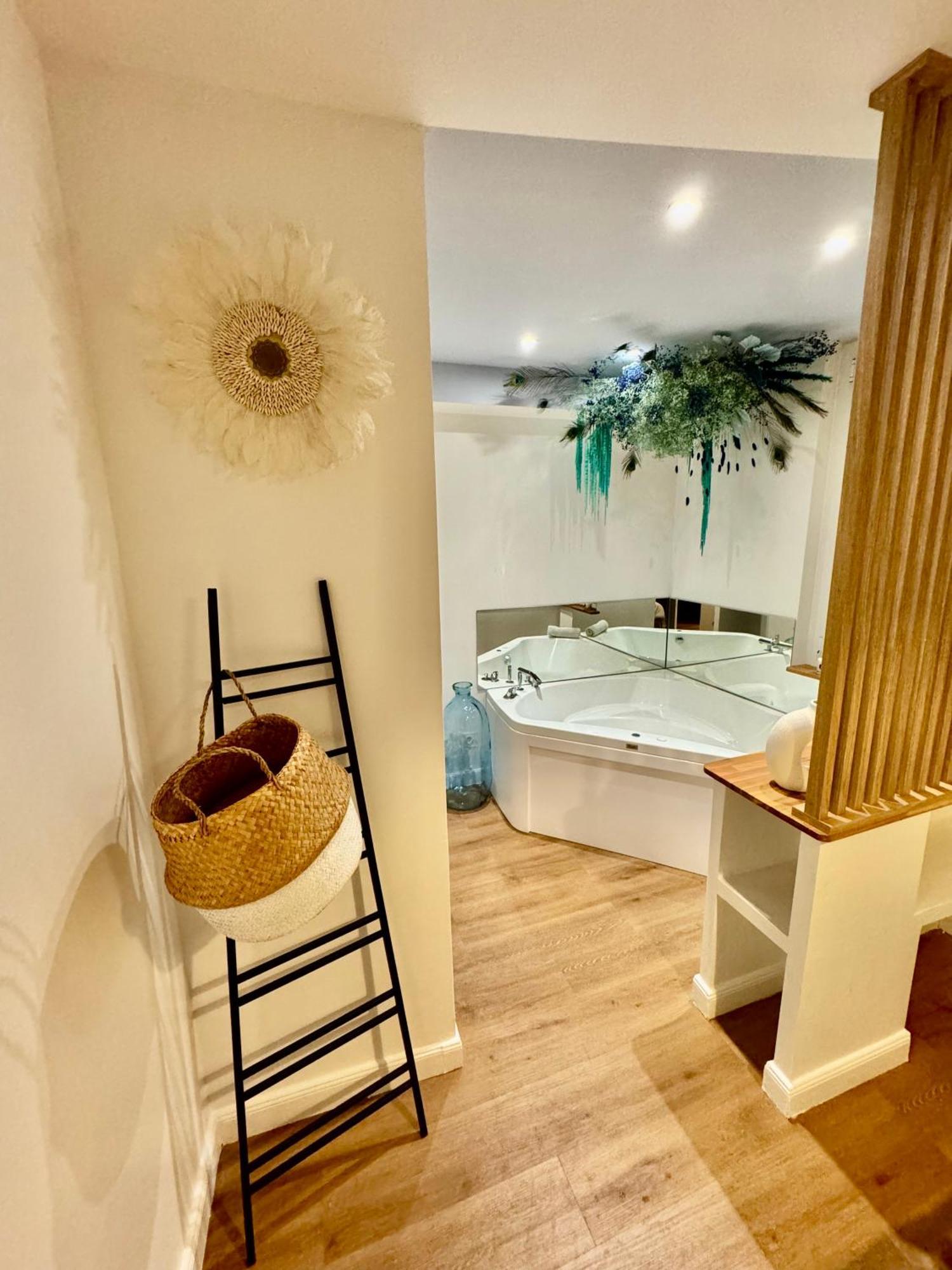 Le Jardin Secret - Balneo & Spa Montpellier Exterior photo
